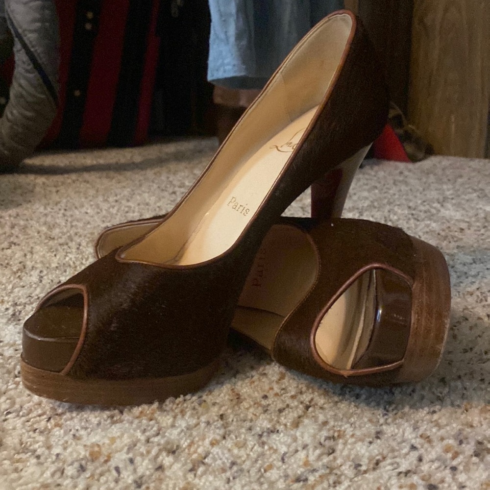 Christian Louboutin size 37 1/3 brown fur pumps